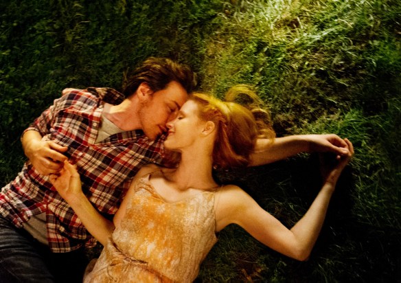 Jessica Chastain y protagonizan el filme sobre una mujer que sufre un golpe de los que cambian la vida.