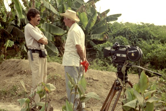 Juan Antonio Castaño y Rústico País, durante el rodaje de "El largo viaje de Rústico" / LA MIRADA
