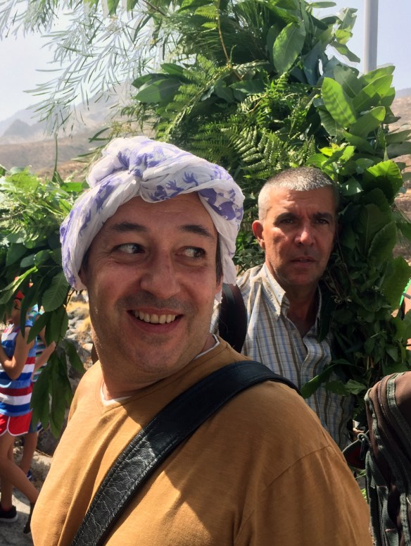 Sigfrid Monleón, durante el rodaje el día de la Rama, el pasado 4 de agosto. / ISABELLE STOFFEL