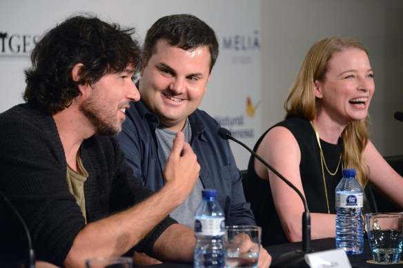 Miguel Ángel Vivas, Adrián Guerra y Rachel Nichols en la rueda de prensa de "Inside" en el festival de Sitges. / LUIS ROCA ARENCIBIA